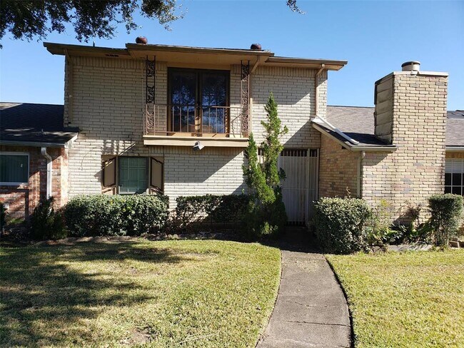 Building Photo - 12821 Clarewood Dr