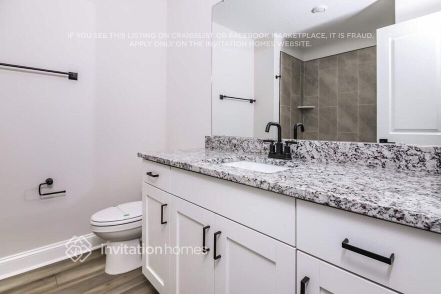 Building Photo - 502 Azalea Gaze Dr