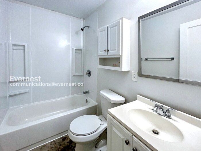 Building Photo - 2911 Circle Dr