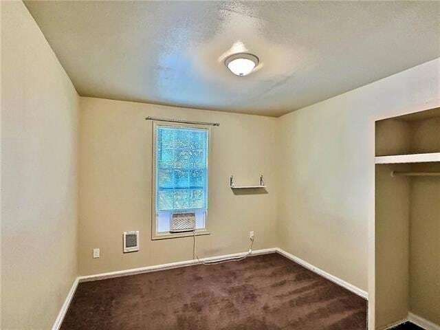 Building Photo - 646 Avenue E