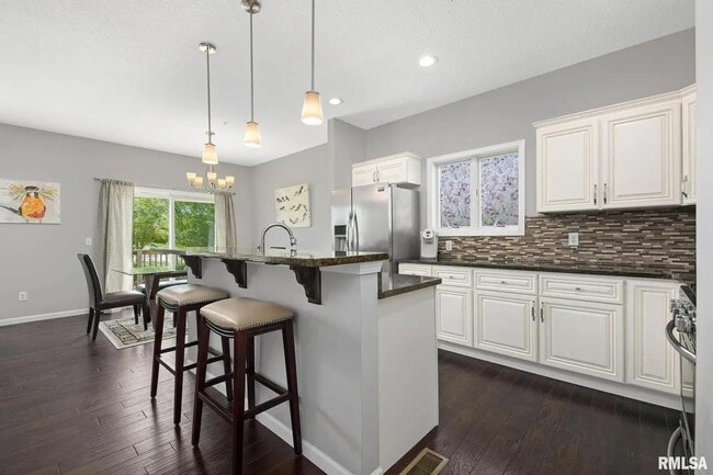 Building Photo - 5294 Pandit Dr