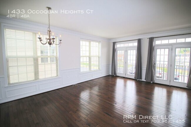 Building Photo - Historic Occoquan!