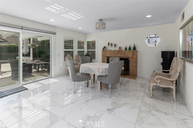 Building Photo - 4 Bayview