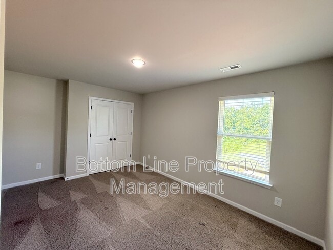 Building Photo - 9016 Stoney Waters Ct