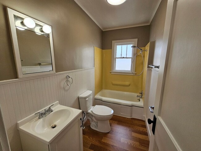 Building Photo - 2 Bed 1 Bath Single Family Home in Wisconsin Rapids