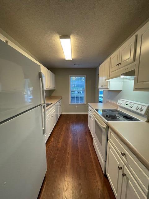 Building Photo - 109 Single Tree Ln