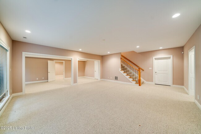 Building Photo - 12307 Ridgeview Dr