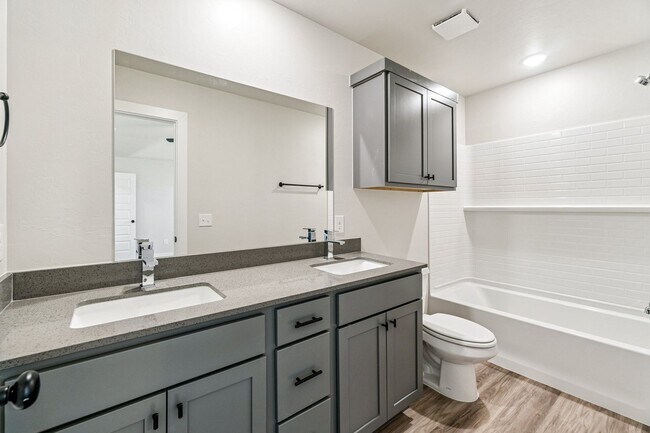 Building Photo - 19606 Molly Dr