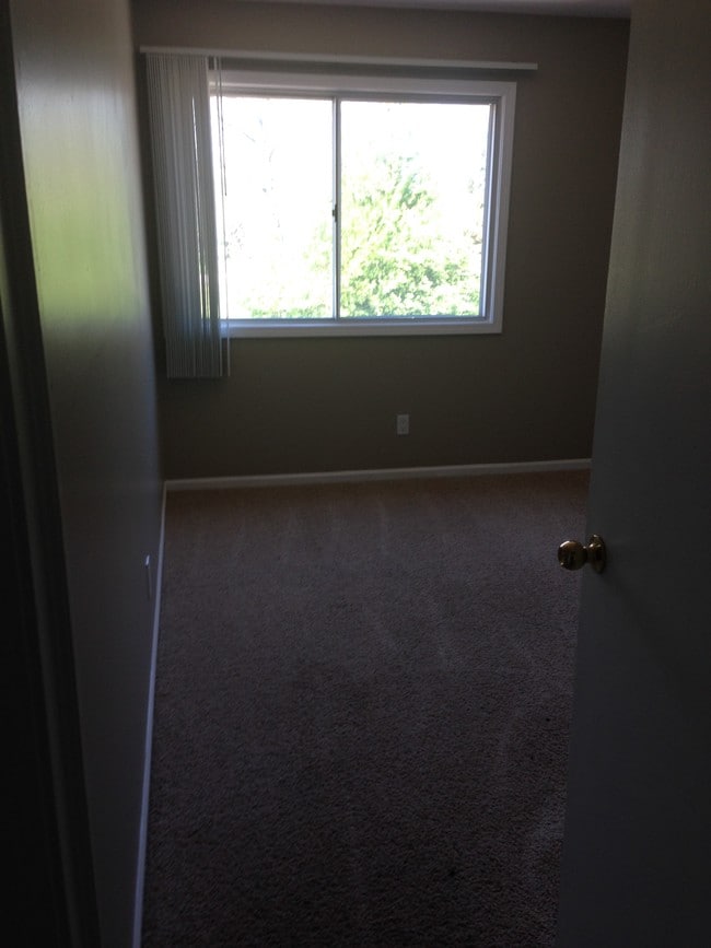 Building Photo - 8158 Durbin Terrace