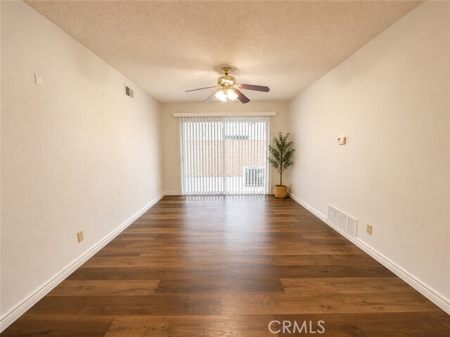 Building Photo - 118 Corta Cresta Dr