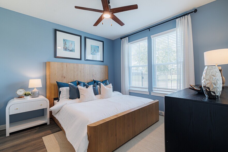 Building Photo - The Calahan