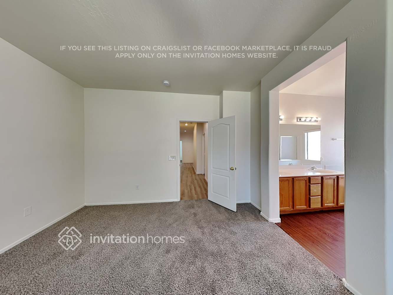 Building Photo - 2103 E La Costa Dr
