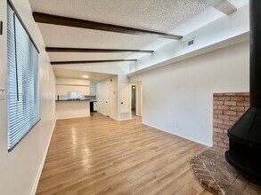 Building Photo - Immaculately Improved 2 Bedroom / 1 Bathroom Duplex & Immediately Available!