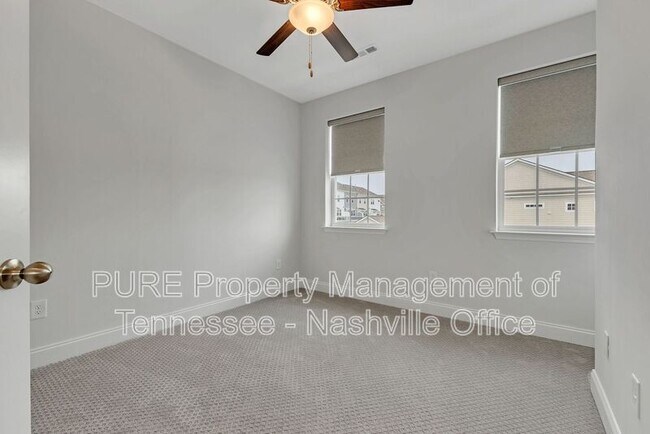 Building Photo - 4201 Camdale Dr