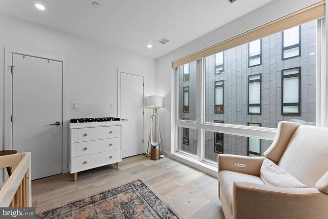 Building Photo - 312 Poplar St