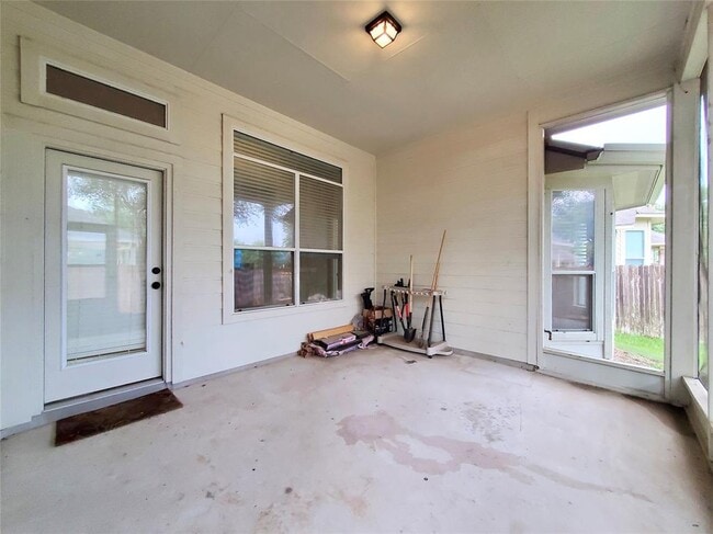 Building Photo - 2506 Mancuso Bend