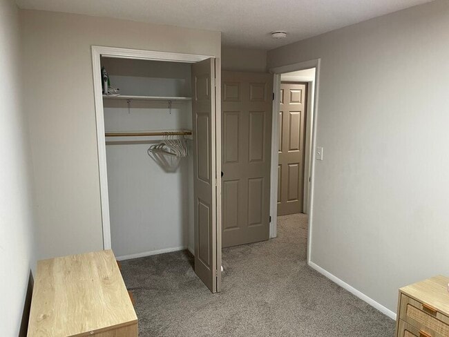 Building Photo - 101 Forestview Cir