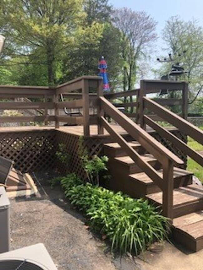 Building Photo - 63 Mechanic St