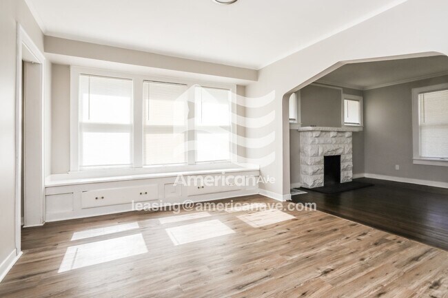 Building Photo - 1520 E 42nd St