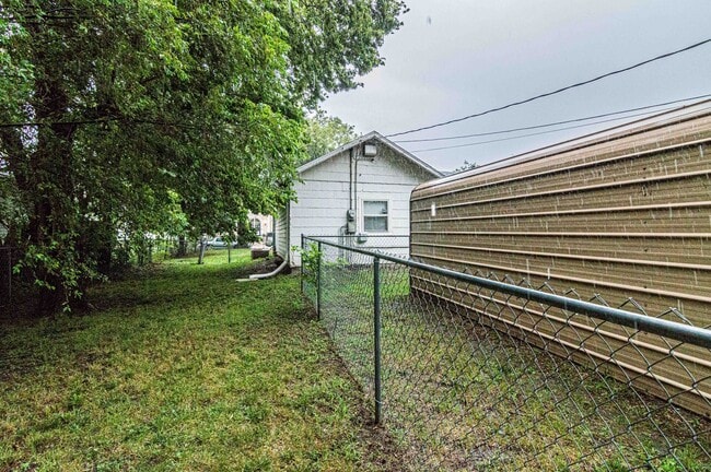 Building Photo - Please View 3D Virtual Walk-Through Before Scheduling a Showing