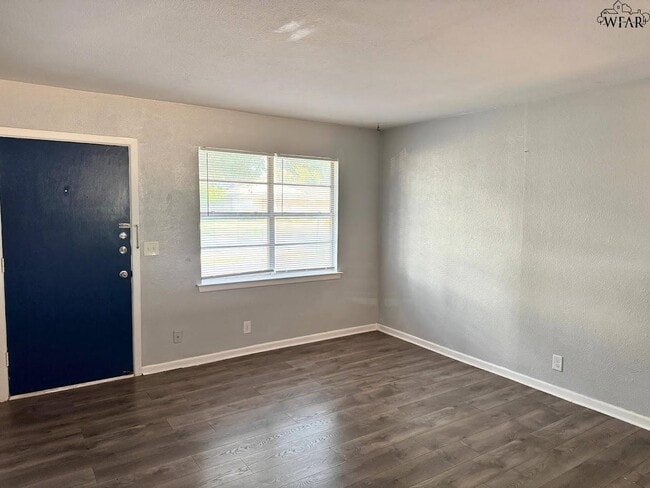 Building Photo - 4118 Palomino St