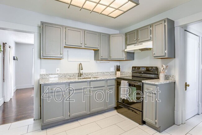 Building Photo - 4806 Charles St