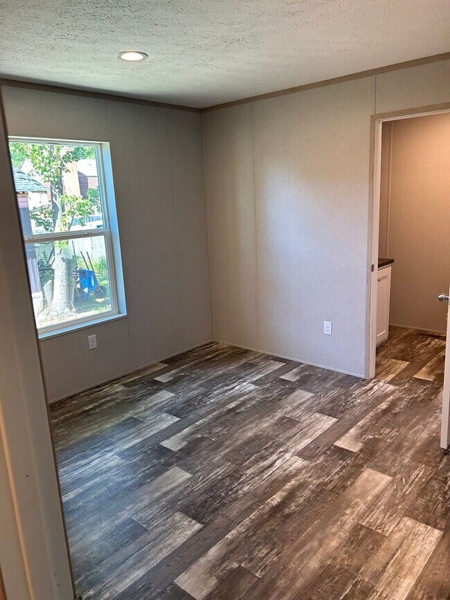 Building Photo - 304 Tomahawk Trail