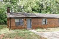 Building Photo - 1182 Whit Davis Rd