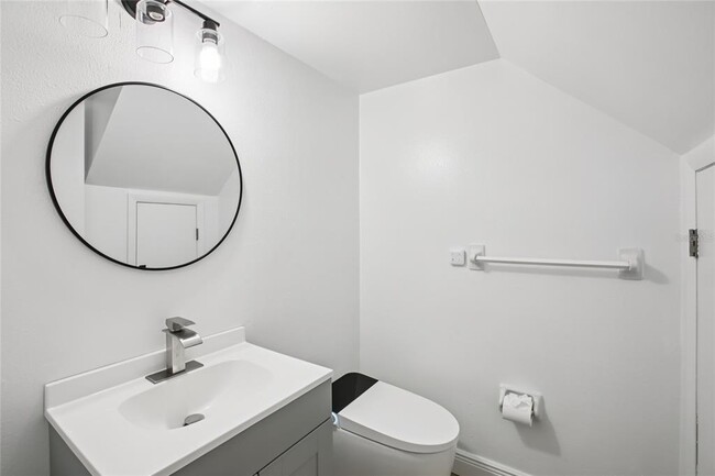 Building Photo - 2906 Lichen Ln