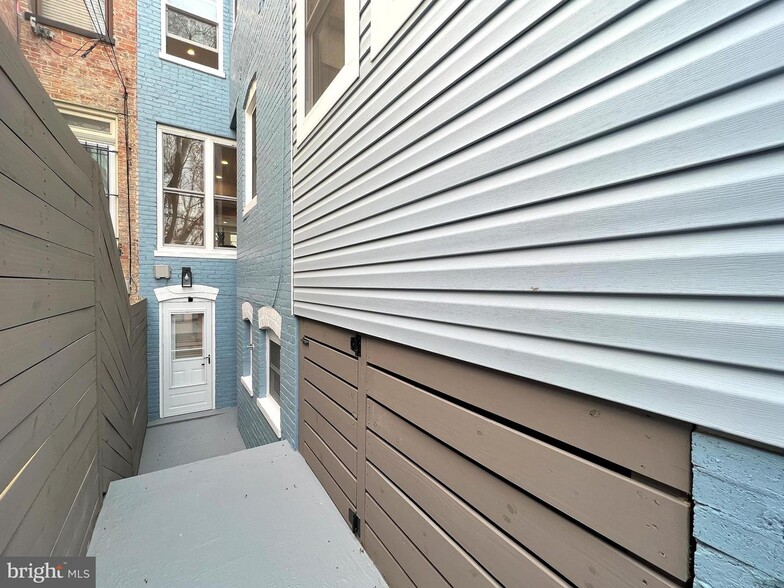 Building Photo - 3424 Brown St NW