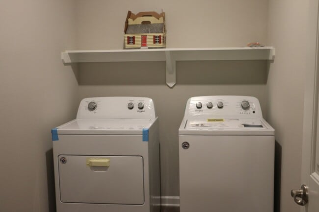 Building Photo - 4BR/3BA NEW CONSTRUCTION IN GONZALES