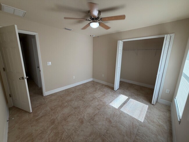 Building Photo - 3116 37th St SW