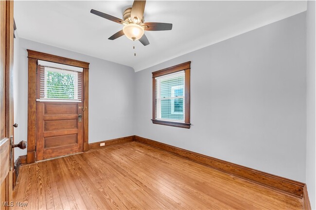 Building Photo - 1643 Wyandotte Ave