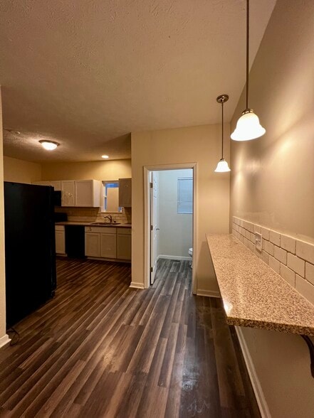 KITCHEN - 269 E 13th Ave