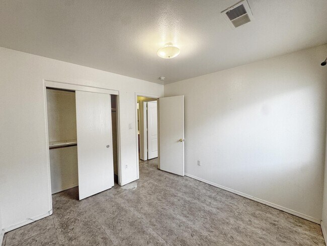 Building Photo - 2309 Iron Gate Trail SW