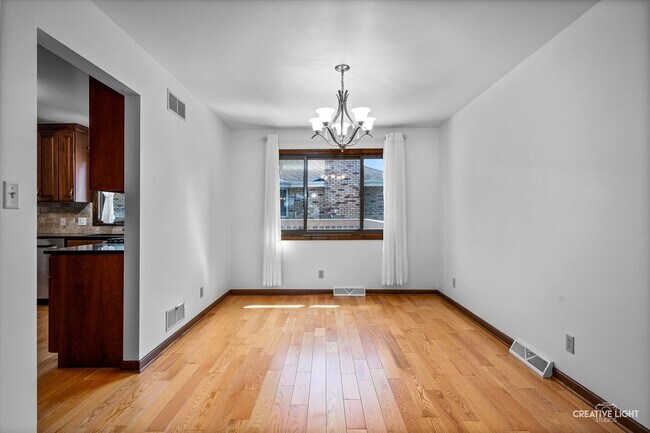 Building Photo - 13831 S Mallard Dr