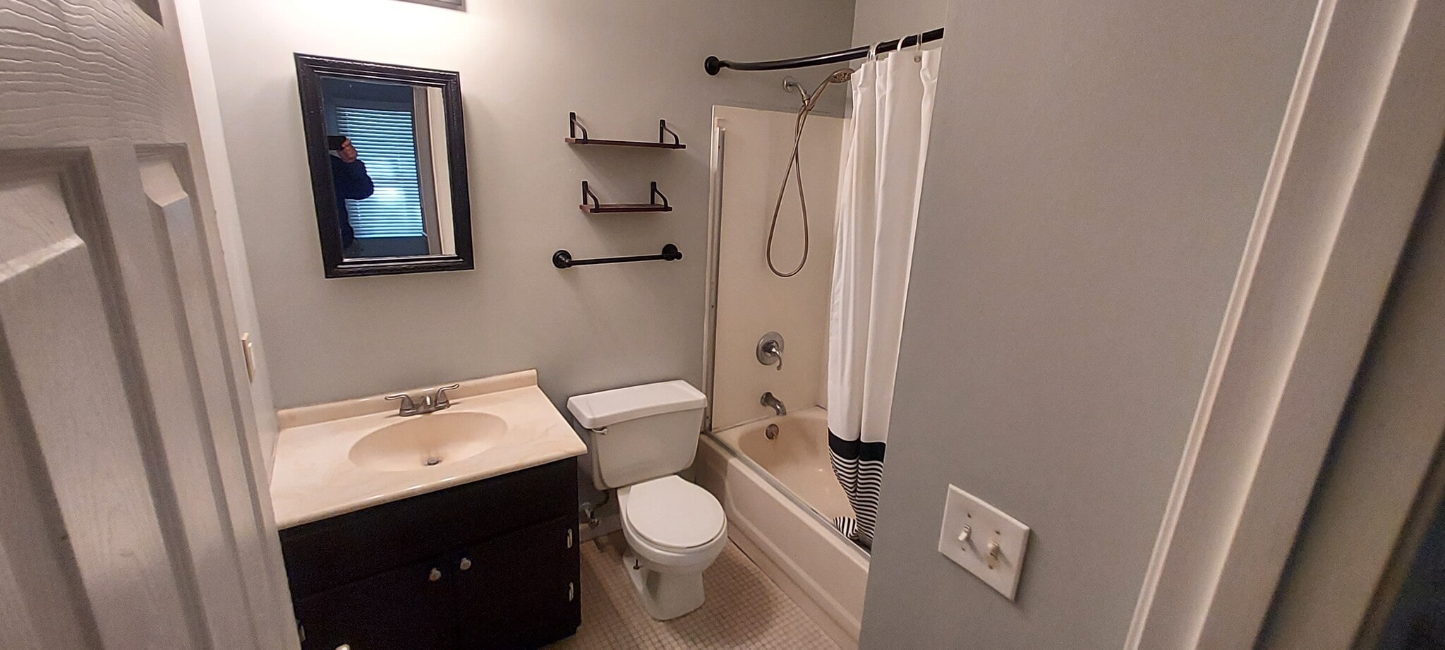 Building Photo - 29 Weatherby Dr