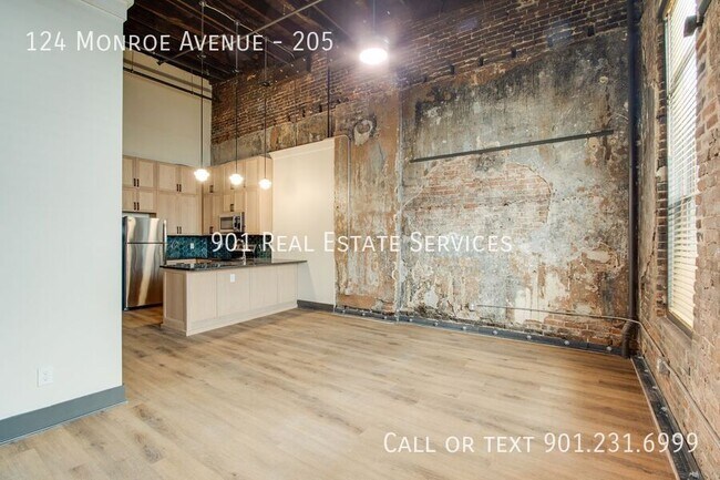 Building Photo - 124 Monroe Ave