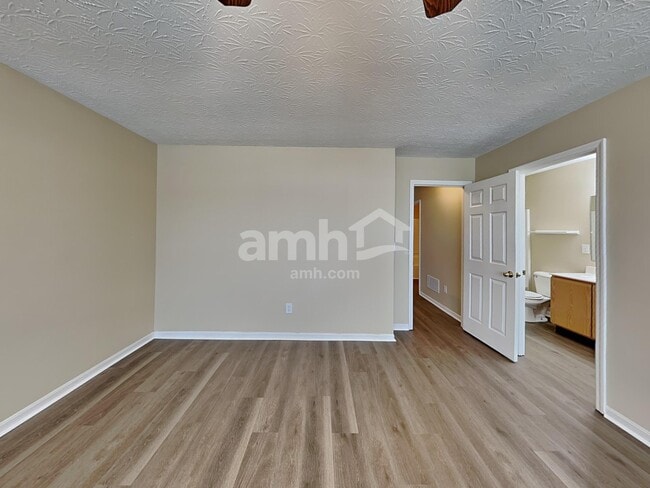 Building Photo - 2550 Allegro Ln