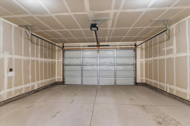 Building Photo - 1041 N 200 W