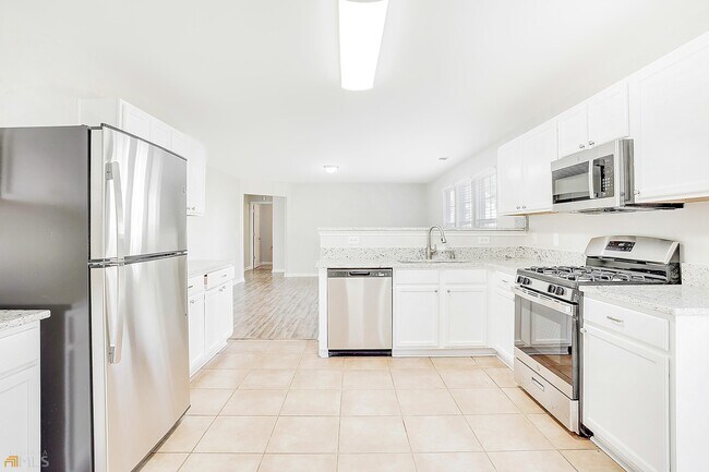 Building Photo - 6260 Whitetail Ct NW