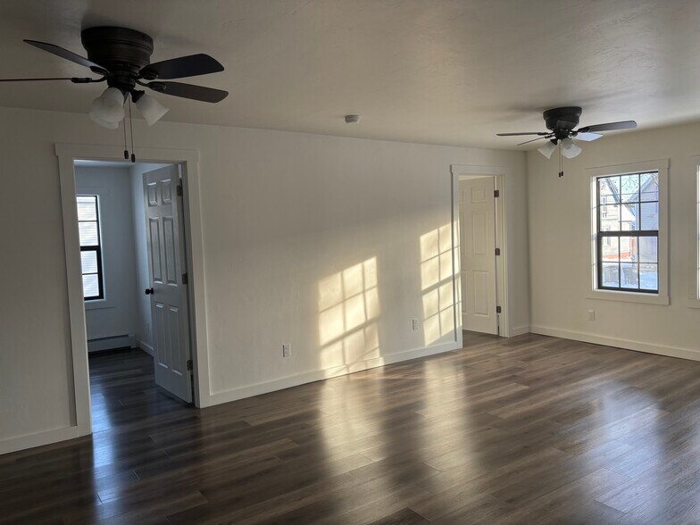 Building Photo - 1216 Hamilton St