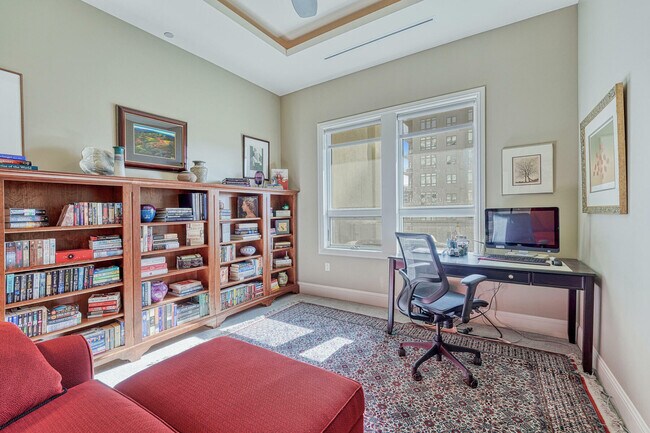 Building Photo - 5455 Landmark Pl