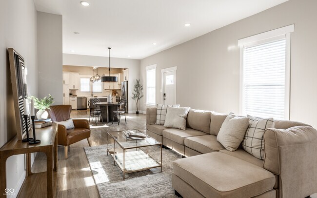 Building Photo - 1330 Marlowe Ave