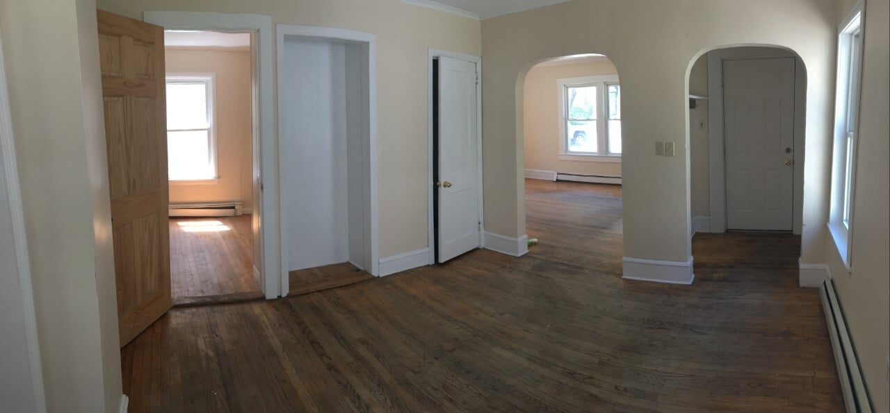 Dining room - 28 School St