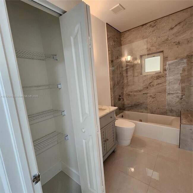 Building Photo - 14639 SW 158th path