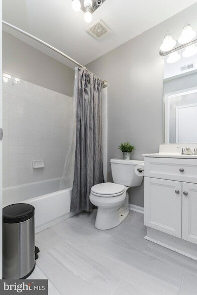 Building Photo - 7708 Haynes Point Way