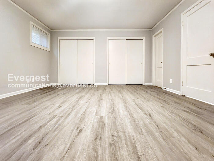 Building Photo - 2672 Northview Ave