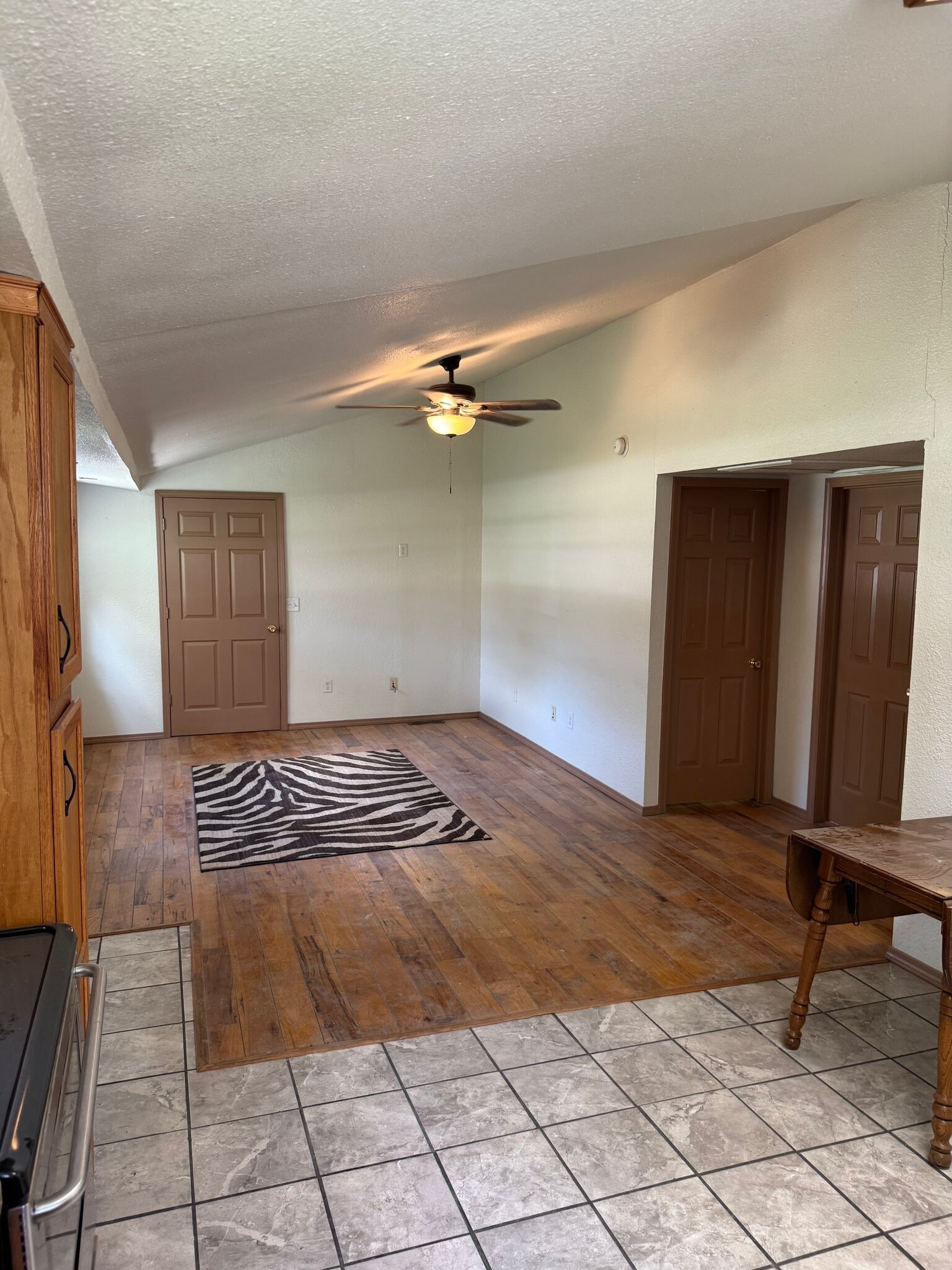 Building Photo - 410 S Main