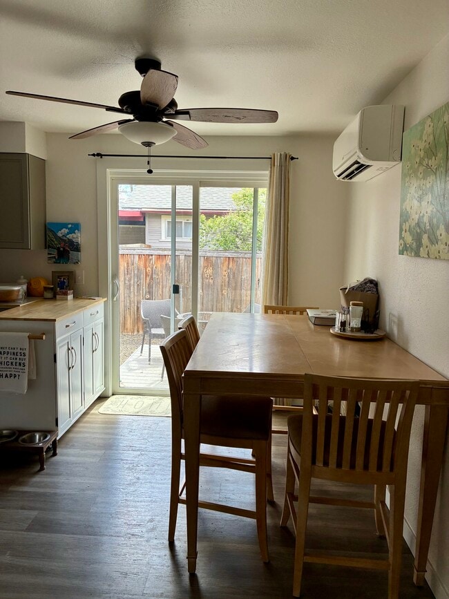 Building Photo - Owyhee St